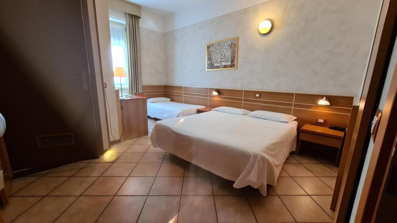 Hotel Bel Sito Peschiera 2*