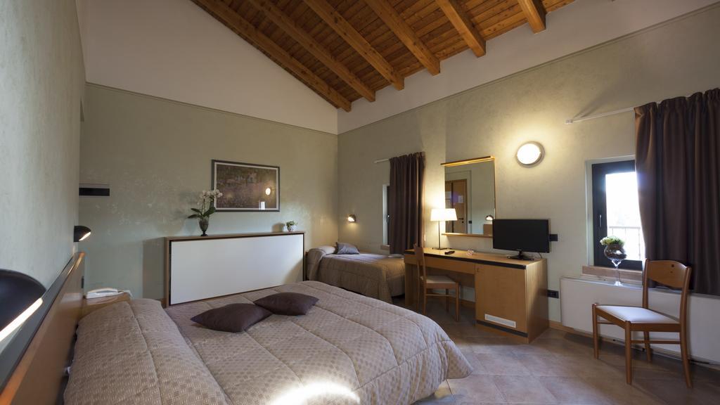 Bel Sito Peschiera Hotel 2*